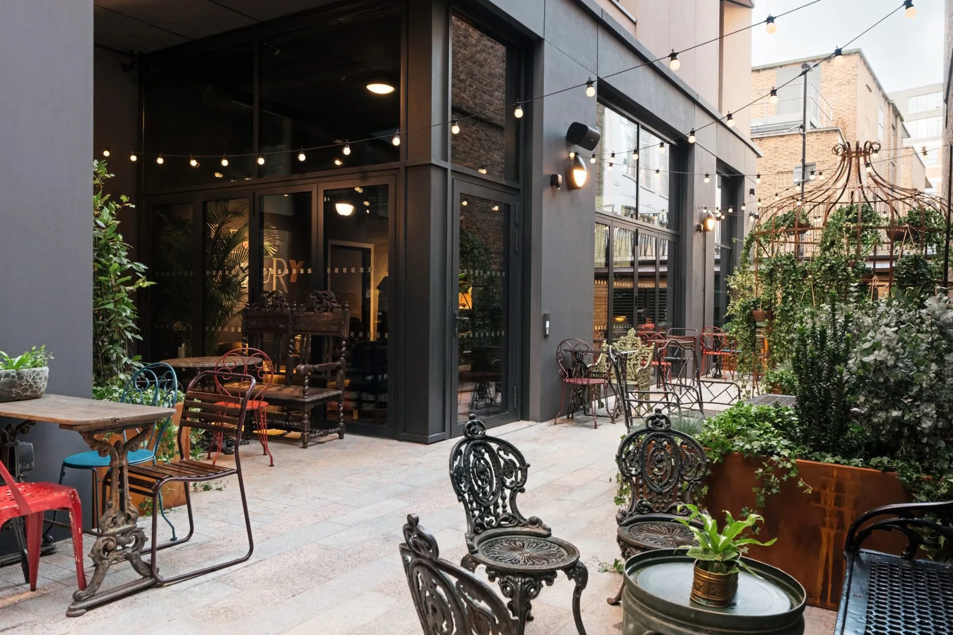 Ruby_Stella_Courtyard_Terrace