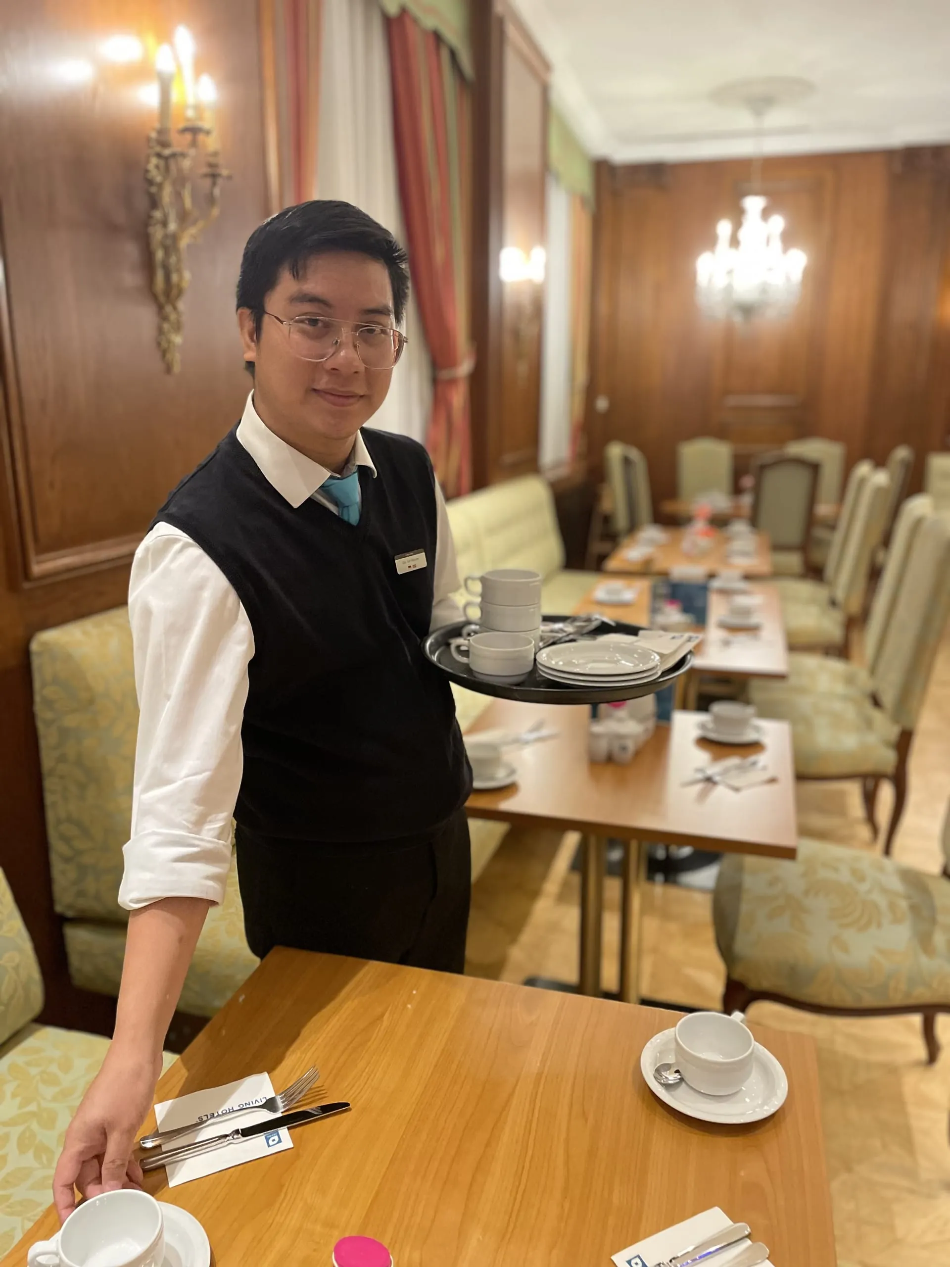 Frühstück_Tam_Tisch decken