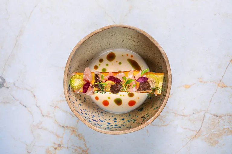 R&C Sublime Restaurant_Pet&eacute;n Itz&aacute;