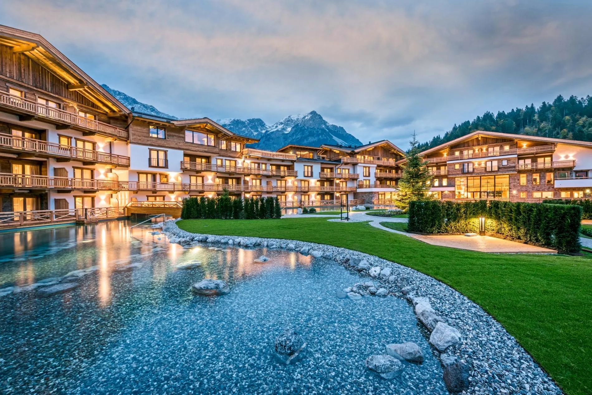 Kaiserlodge startet mit neuem Spa in den Sommer