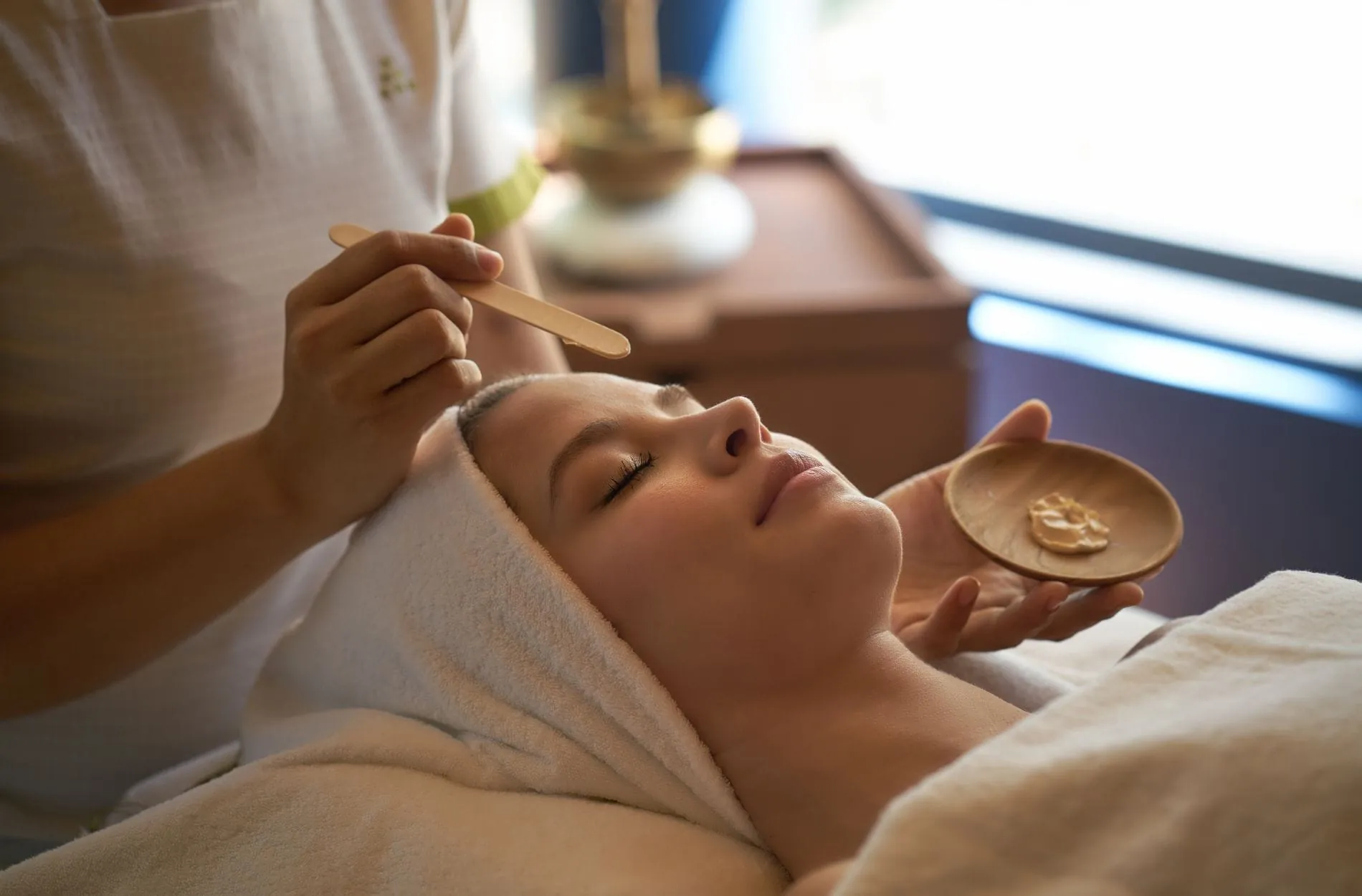 Gesichtsbehandlung im Six Senses.