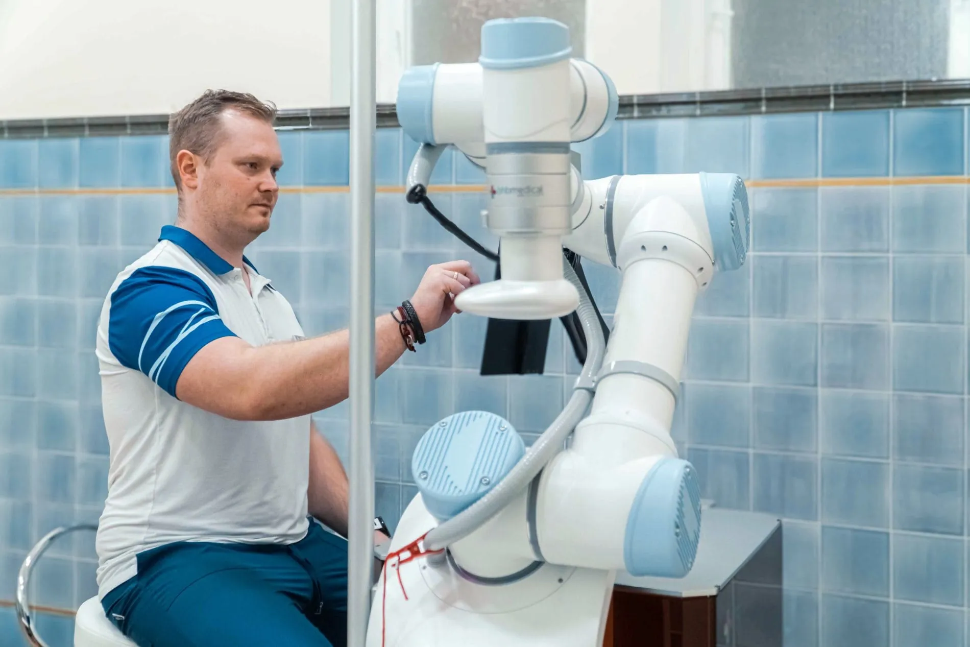 Ensana führt KI-Massage-Roboter ein