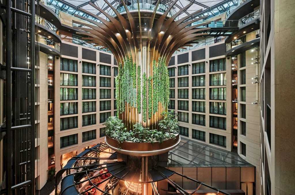 Radisson Collection Berlin, Living Tree