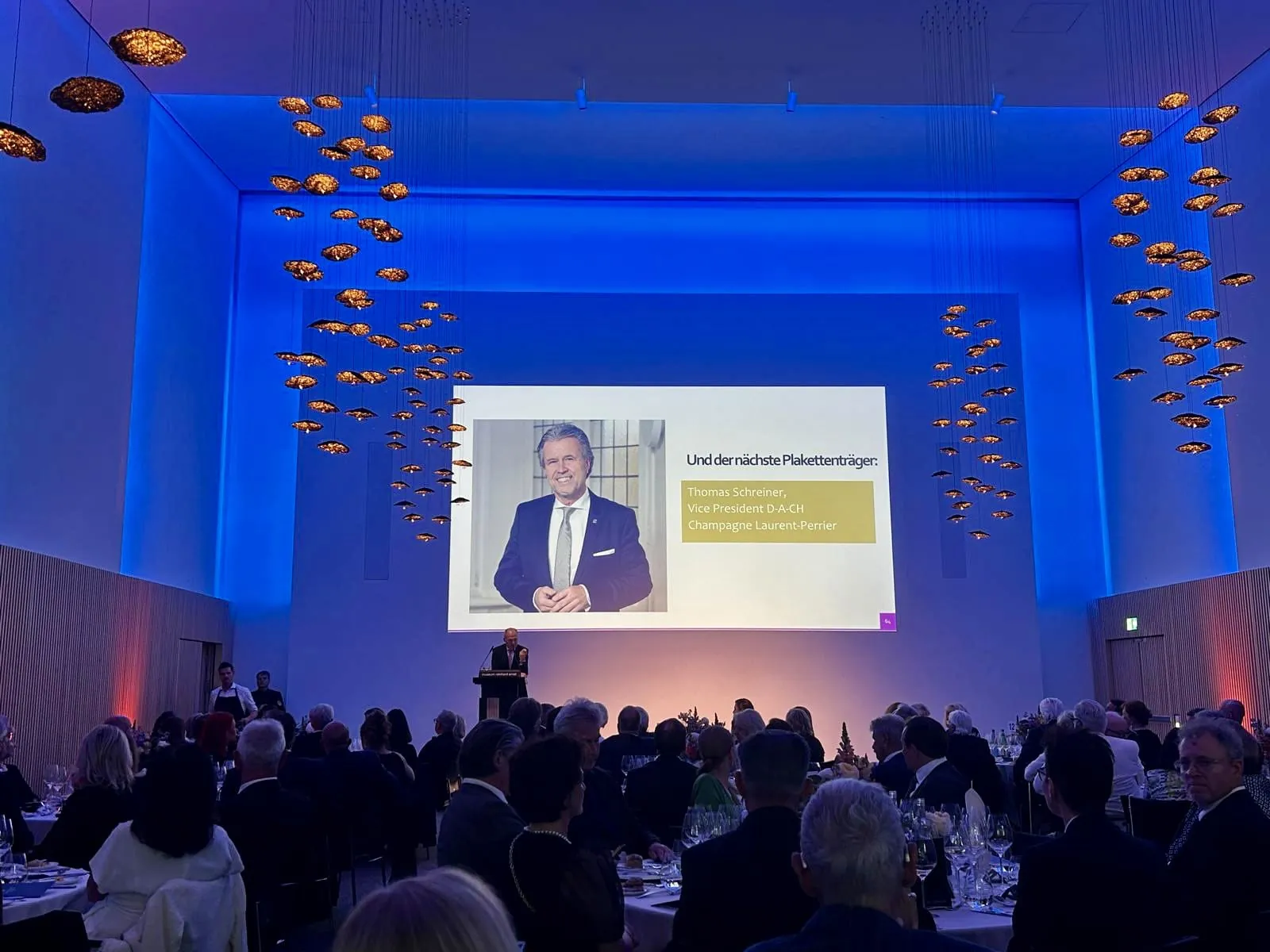 Gala-Abend für Thomas Schreiner: Der Vice President DACH für Laurent-Perrier ist der 68. Träger der Brillat Savarin-Plakette.