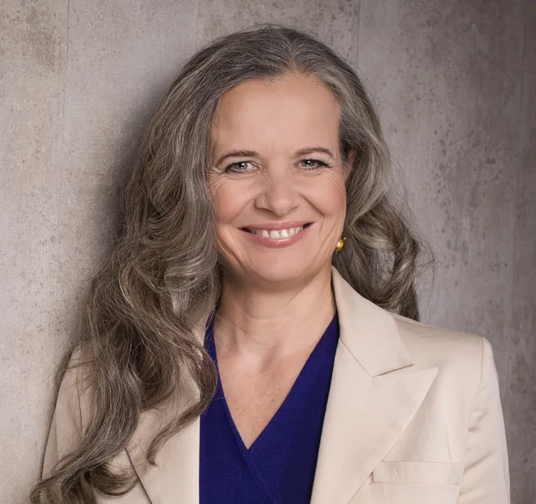 Christine Lenz_Portraitbild