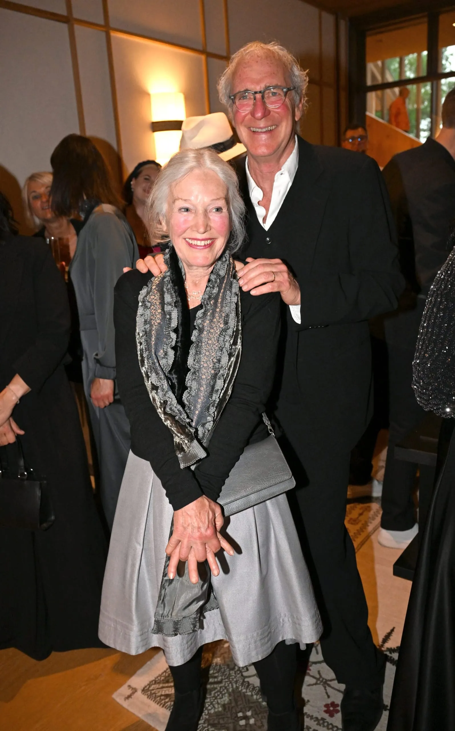 Grand Opening im Chiemgauhof: Schauspieler August Zirner mit Frau Katalin Zsigmondy.