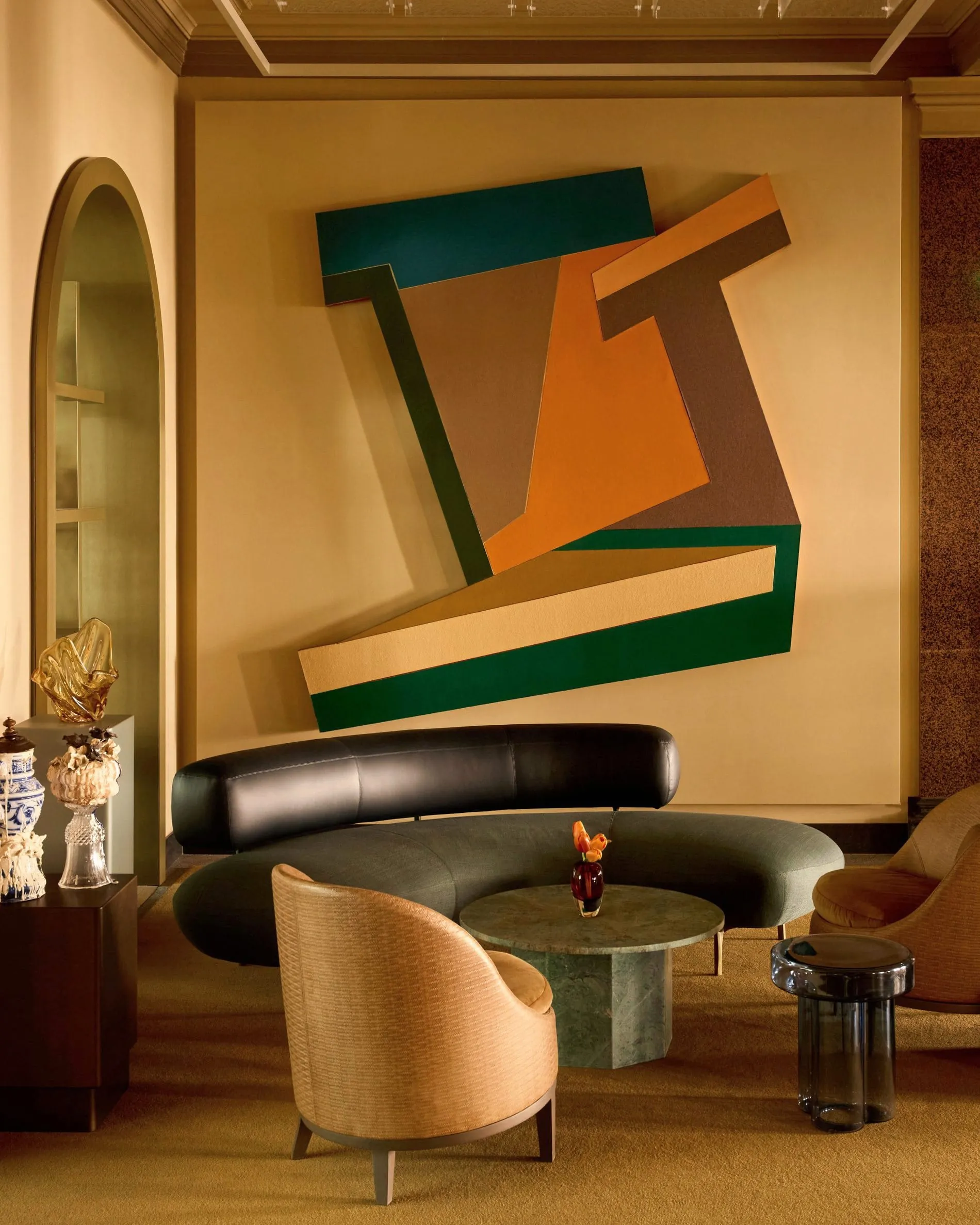 Im gesamten Hotel finden Gäste Kunstinstallationen, die das Haus zu einem "Gesamtkunstwerk" machen sollen.