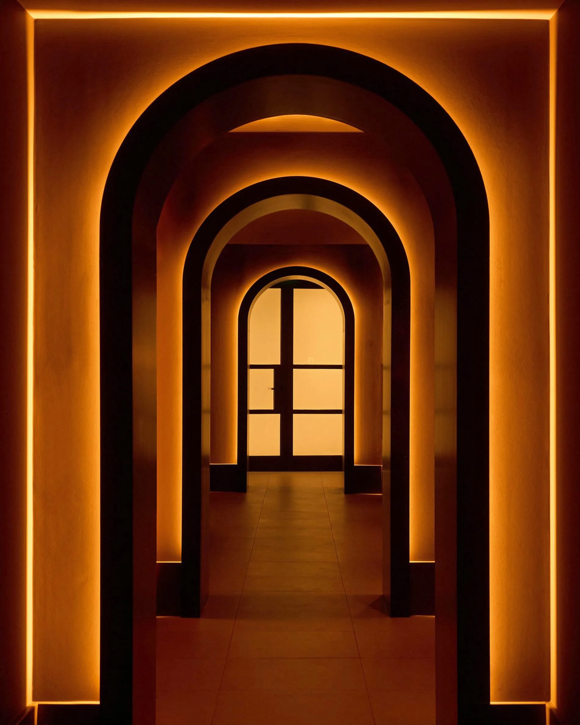 Mystisch: Der Weg in das Asaya Spa, das auf Behandlungen nach fernöstlicher Tradition mit innovativen westlichen Therapien setzt.