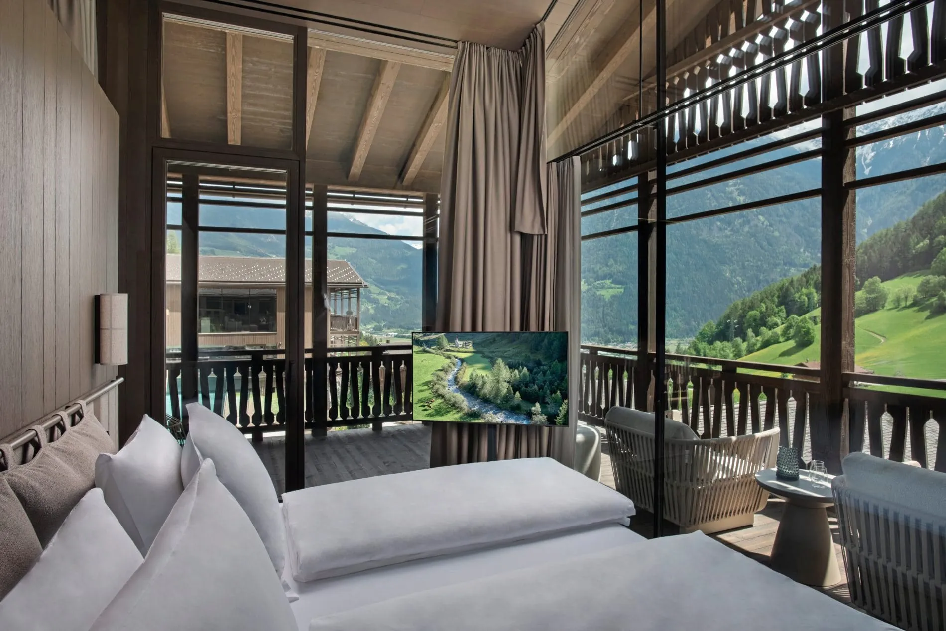 Hideaway im Grünen: Die Einheiten der Amonti Chalets bieten Platz für zwei bis fünf Personen.