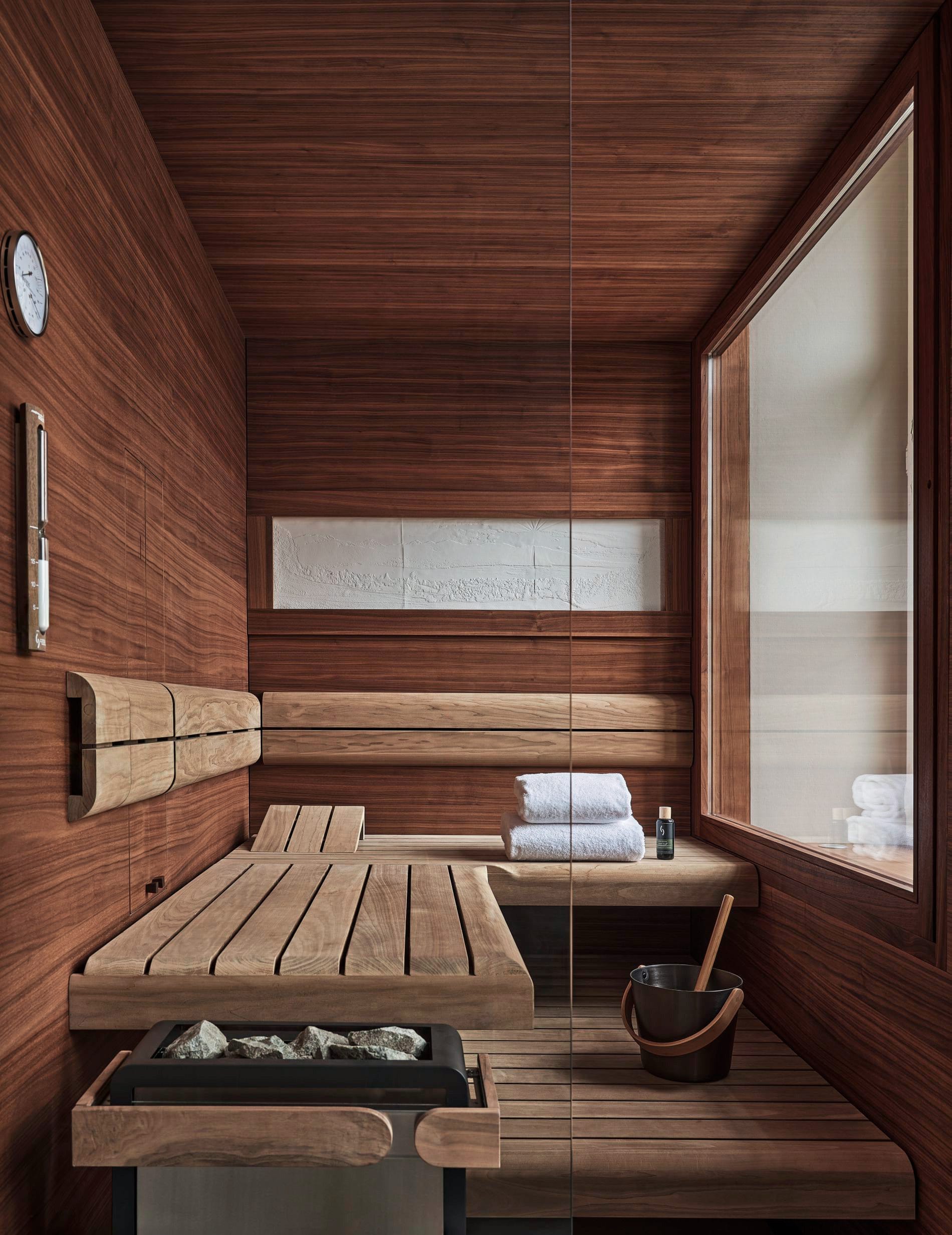 Kempinski Royal Residence Nymphenburg München_Badezimmer mit Sauna im ersten Stock