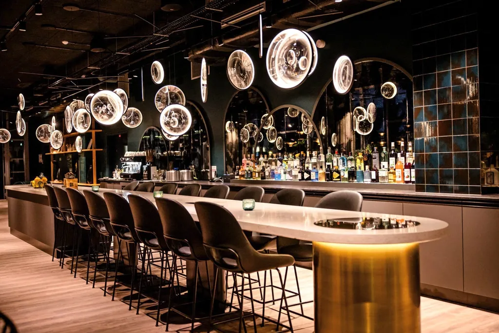 Die Rooftop-Bar im siebten Stock.