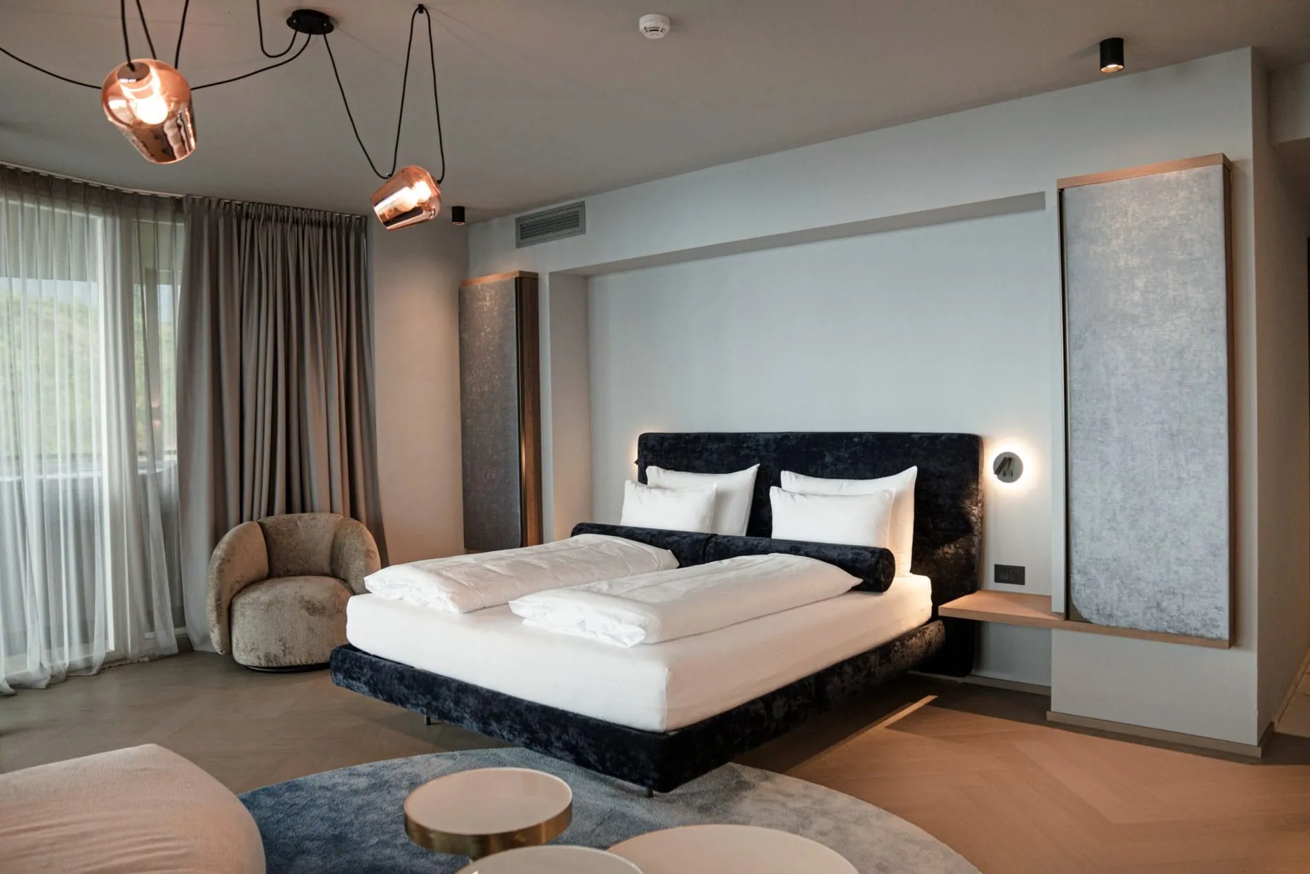 Blick in eine weitere Zimmerkategorie des Hotels.