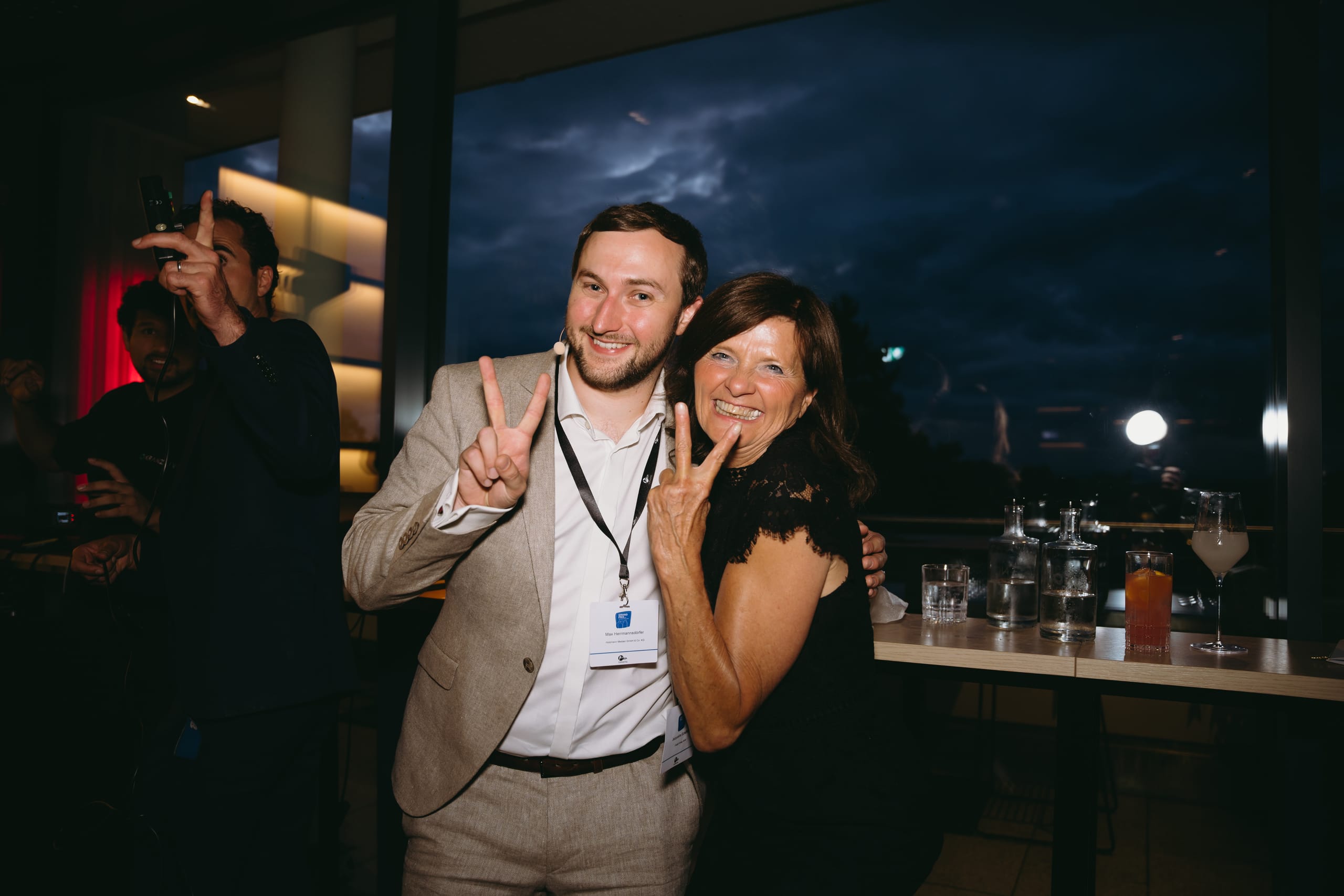 Locationwechsel in die Nouri Bar: Erstmalig verlieh Mein Tophotel in diesem Jahr den Award „Coolste Hotelbar 2025“, über den im Vorfeld per Online-Voting abgestimmt werden konnte.