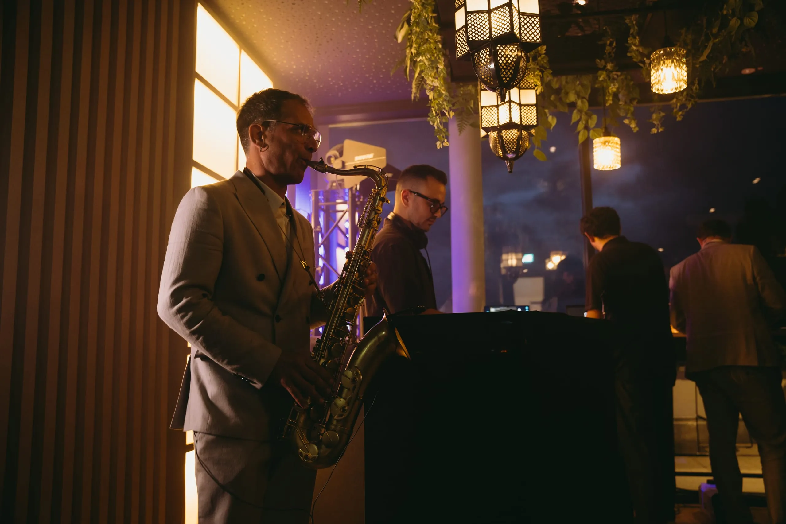 Locationwechsel in die Nouri Bar: Erstmalig verlieh Mein Tophotel in diesem Jahr den Award „Coolste Hotelbar 2025“, über den im Vorfeld per Online-Voting abgestimmt werden konnte.