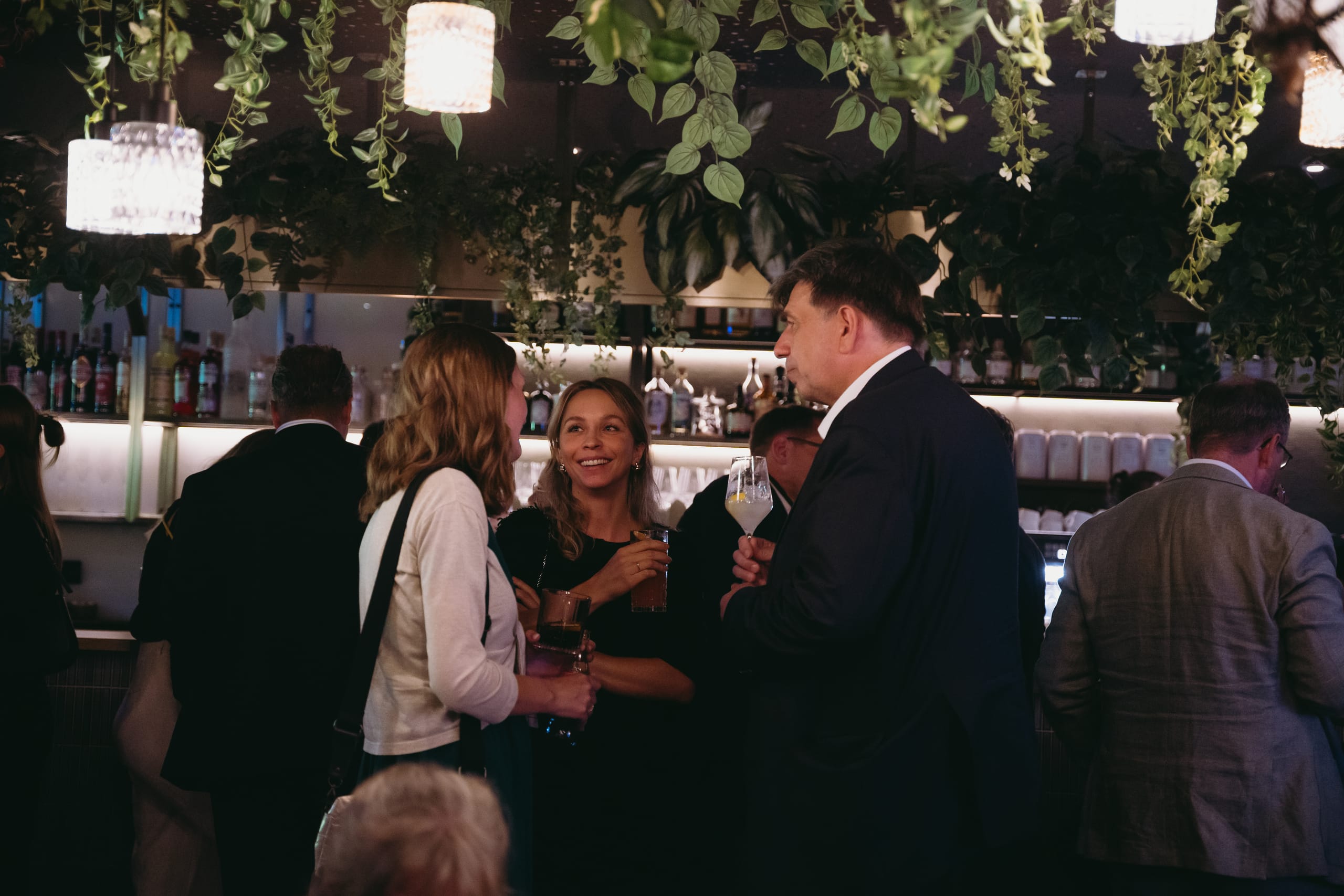 Locationwechsel in die Nouri Bar: Erstmalig verlieh Mein Tophotel in diesem Jahr den Award „Coolste Hotelbar 2025“, über den im Vorfeld per Online-Voting abgestimmt werden konnte.