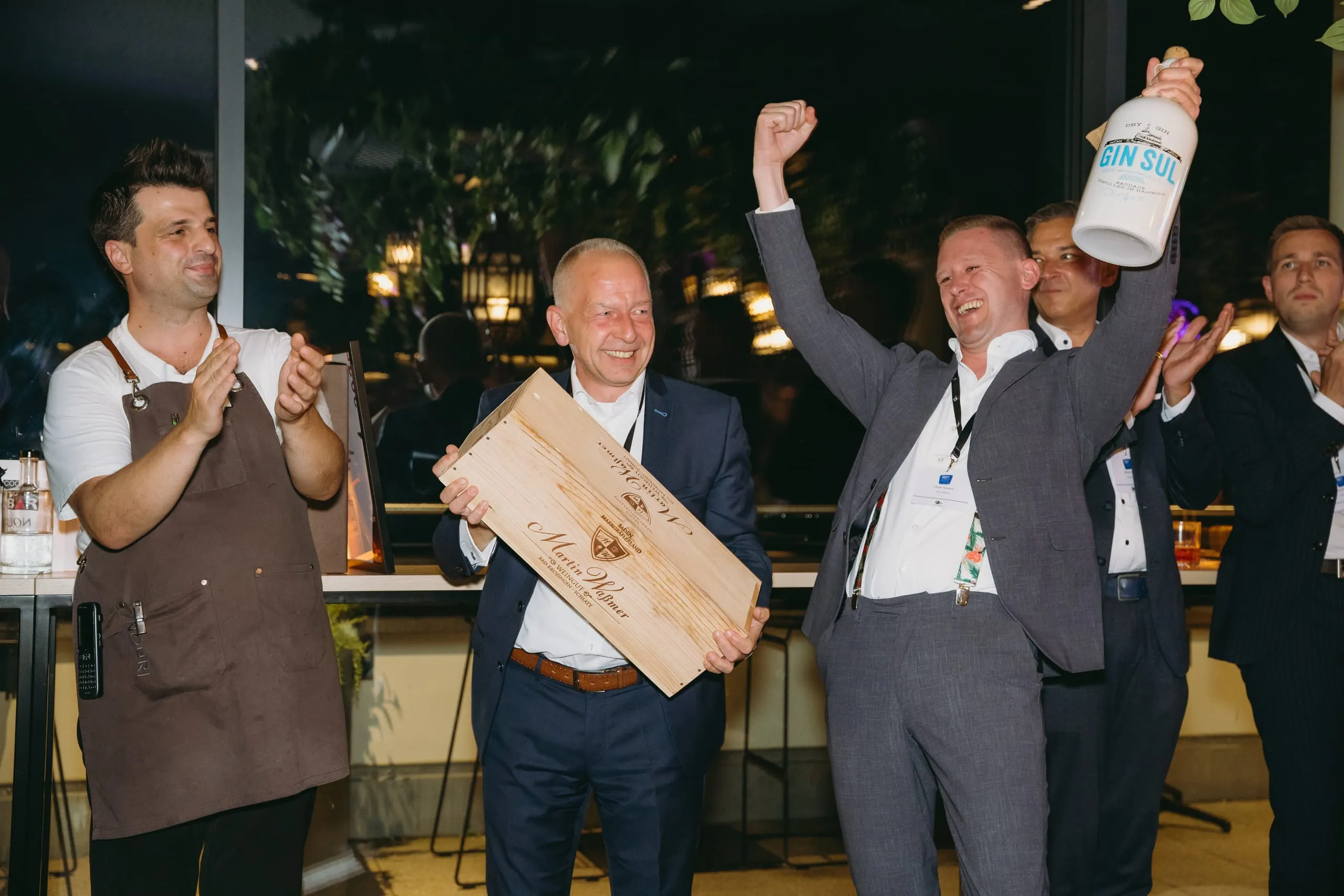 Erstmalig verlieh Mein Tophotel in diesem Jahr den Award „Coolste Hotelbar 2025“, über den im Vorfeld per Online-Voting abgestimmt werden konnte. Als Sieger ging die Bar des The Flamingo Nordicwave Hotel Timmendorfer Strand hervor.