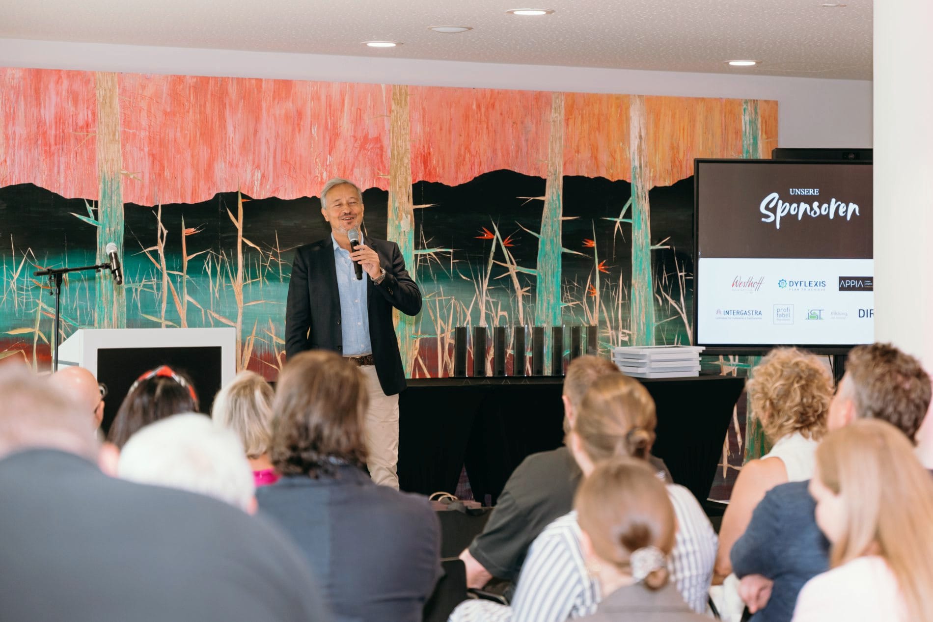 Newcomer Award 2025: Hotelinhaber Werner Baumgartner begrüßte die Gäste.