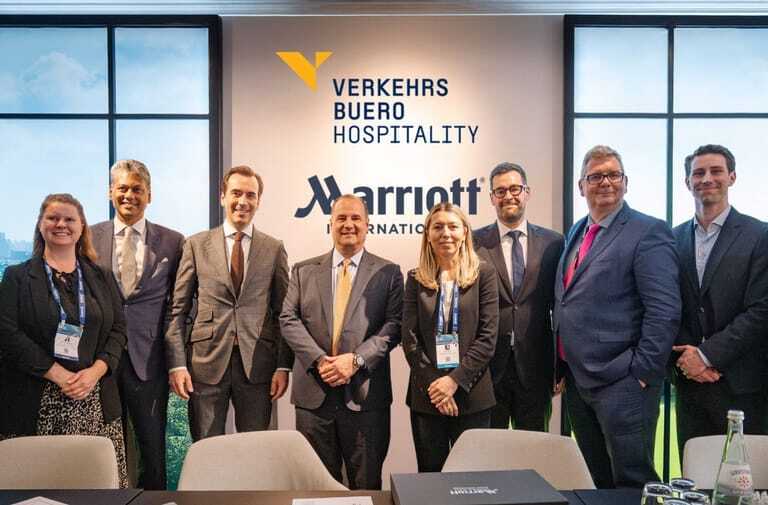 Abschluss zwischen Marriott und der Verkehrsbüro AG: Weichenstellung für gemeinsame Zukunft im Hotelmarkt.