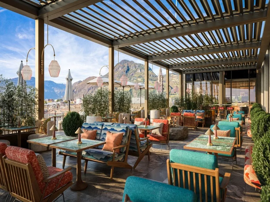 Mochi Rooftop Bar &ndash; japanisch-europ&auml;ische Gourmetk&uuml;che mit Blick &uuml;ber Bozen.