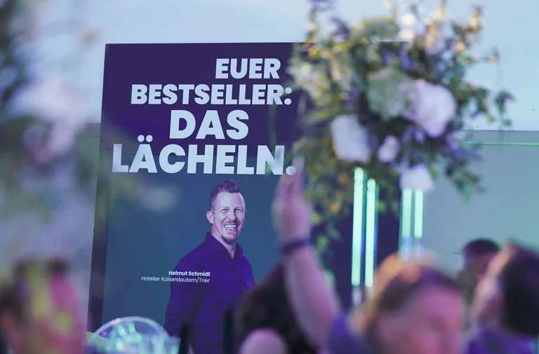 Zur Image-Kampagne von B&B Hotels geh&ouml;ren auch Motive, die intern verwendet werden. Erste Eindr&uuml;cke bot die Jahreskonferenz.