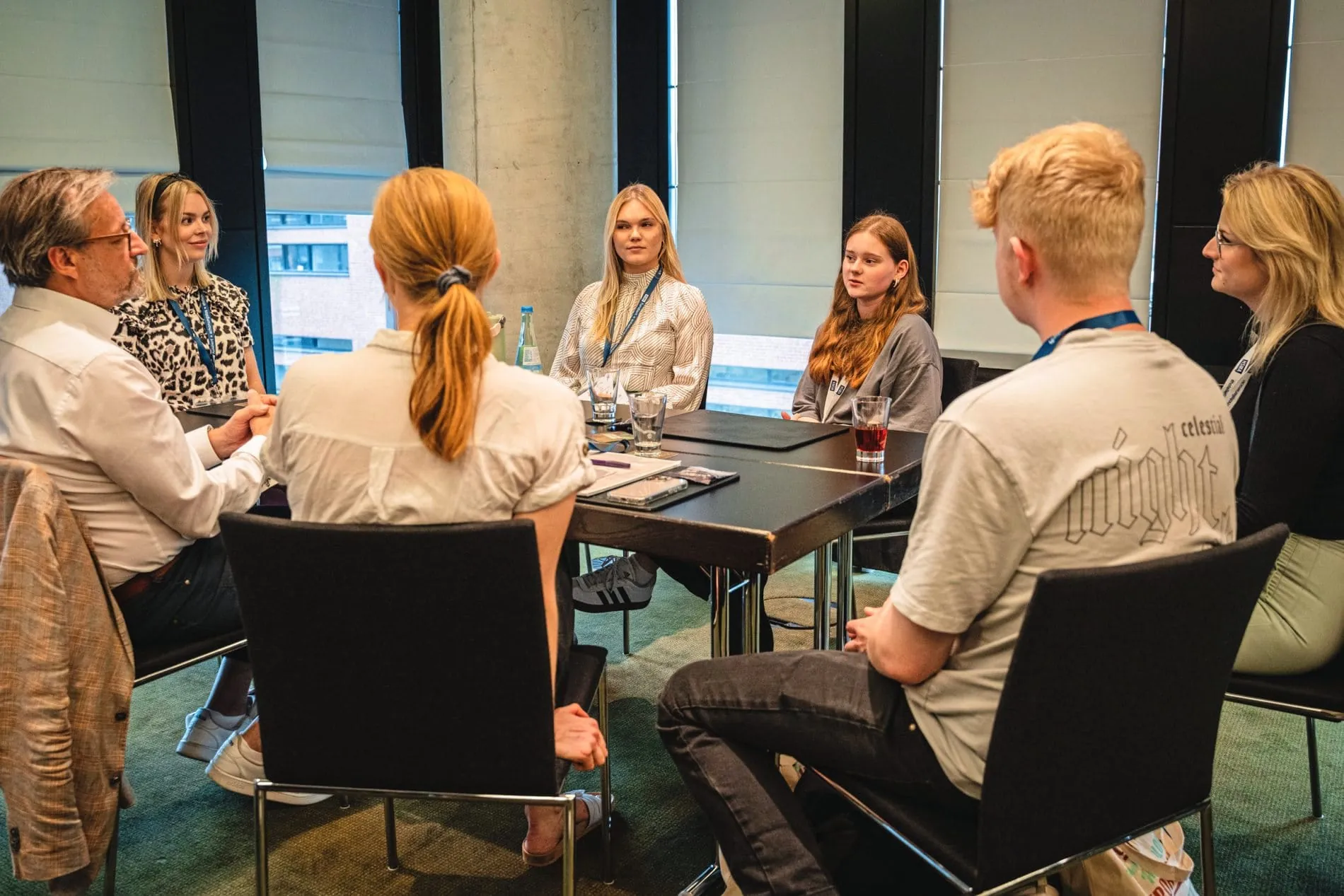 Meet the Best 2025: In Kleingruppen konnten Nachwuchskräfte ihre Fragen stellen, Erfahrungen teilen und Tipps aus erster Hand mitnehmen.