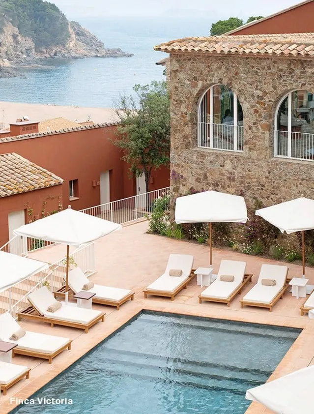 Das Design der Finca Victoria in Begur an der Costa Brava orientiert sich an den Häusern von Cadaqués und Llafranc.