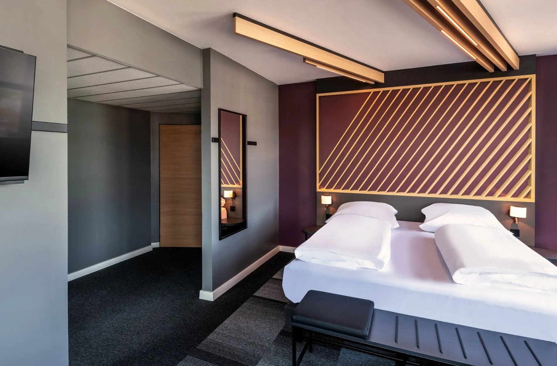 Zimmer der Premium-Kategorie im B&B Hotel Aachen City Ost.