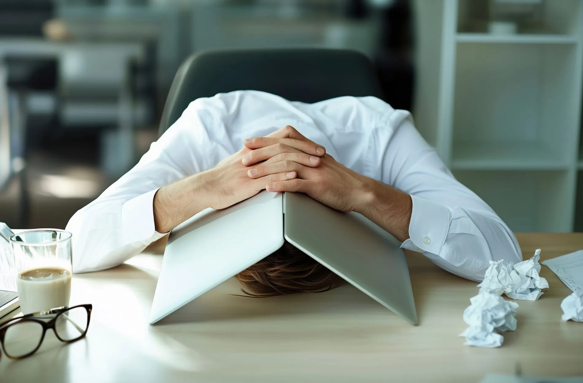 Ausfälle im Gastgewerbe: Psychische Erkrankungen und Muskel-Skelett-Probleme treiben den Krankenstand in die Höhe.