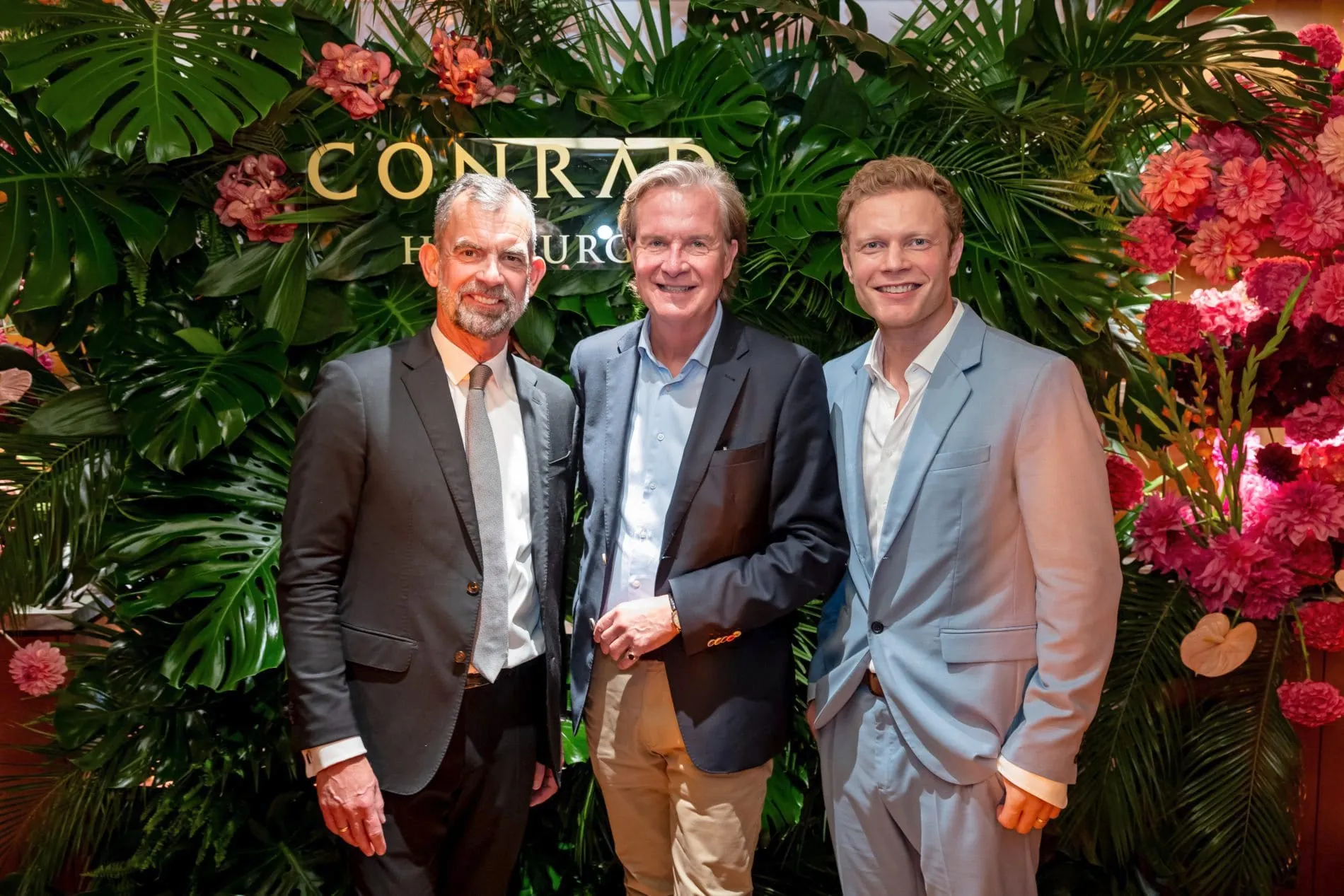 Opening-Gala: (von links) Jörg Frehse mit Hamburgs Justizsenator a.D. und Moderator Christian Stübinger.