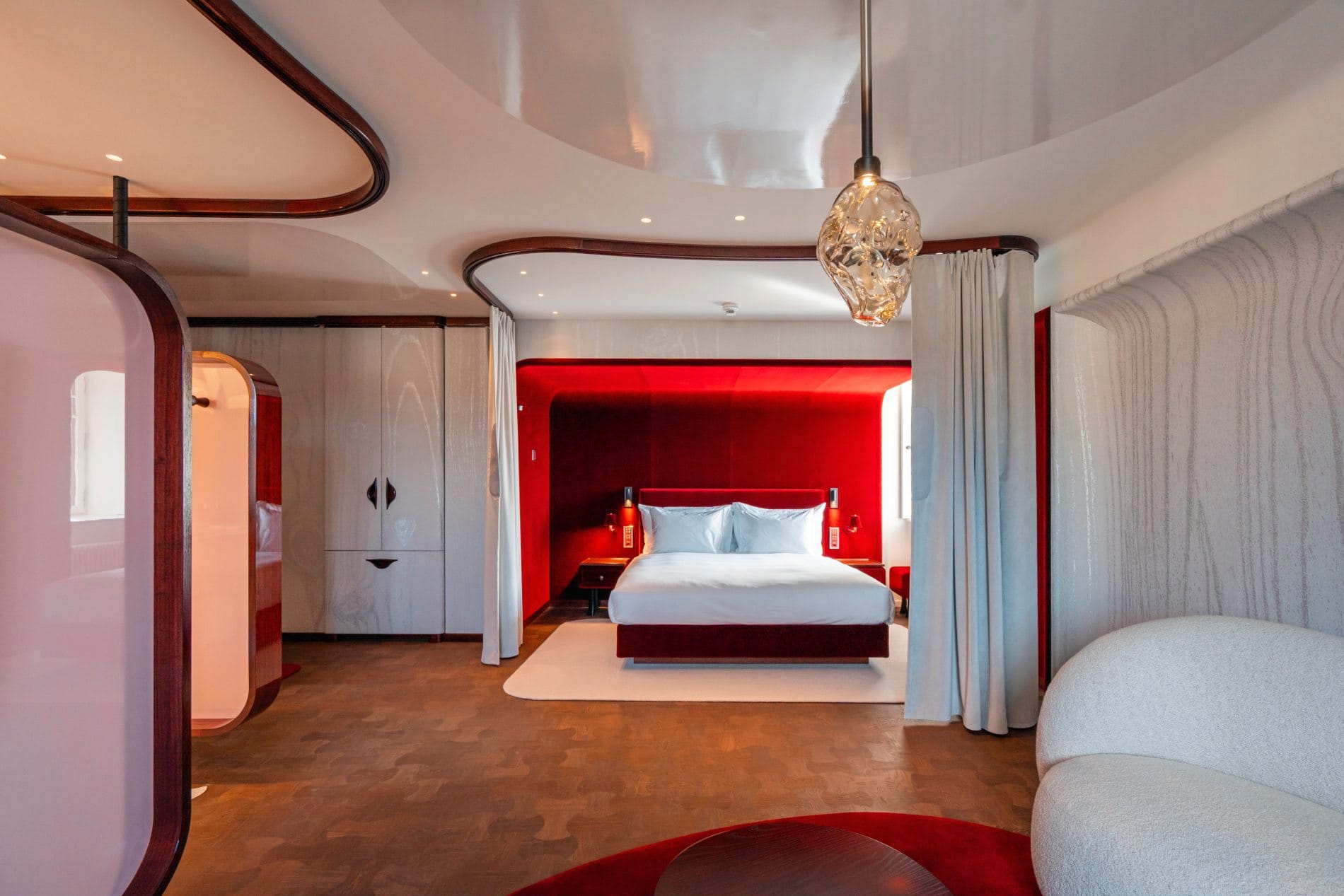 Die Verwandlung des Grand Hotel Les Trois Rois