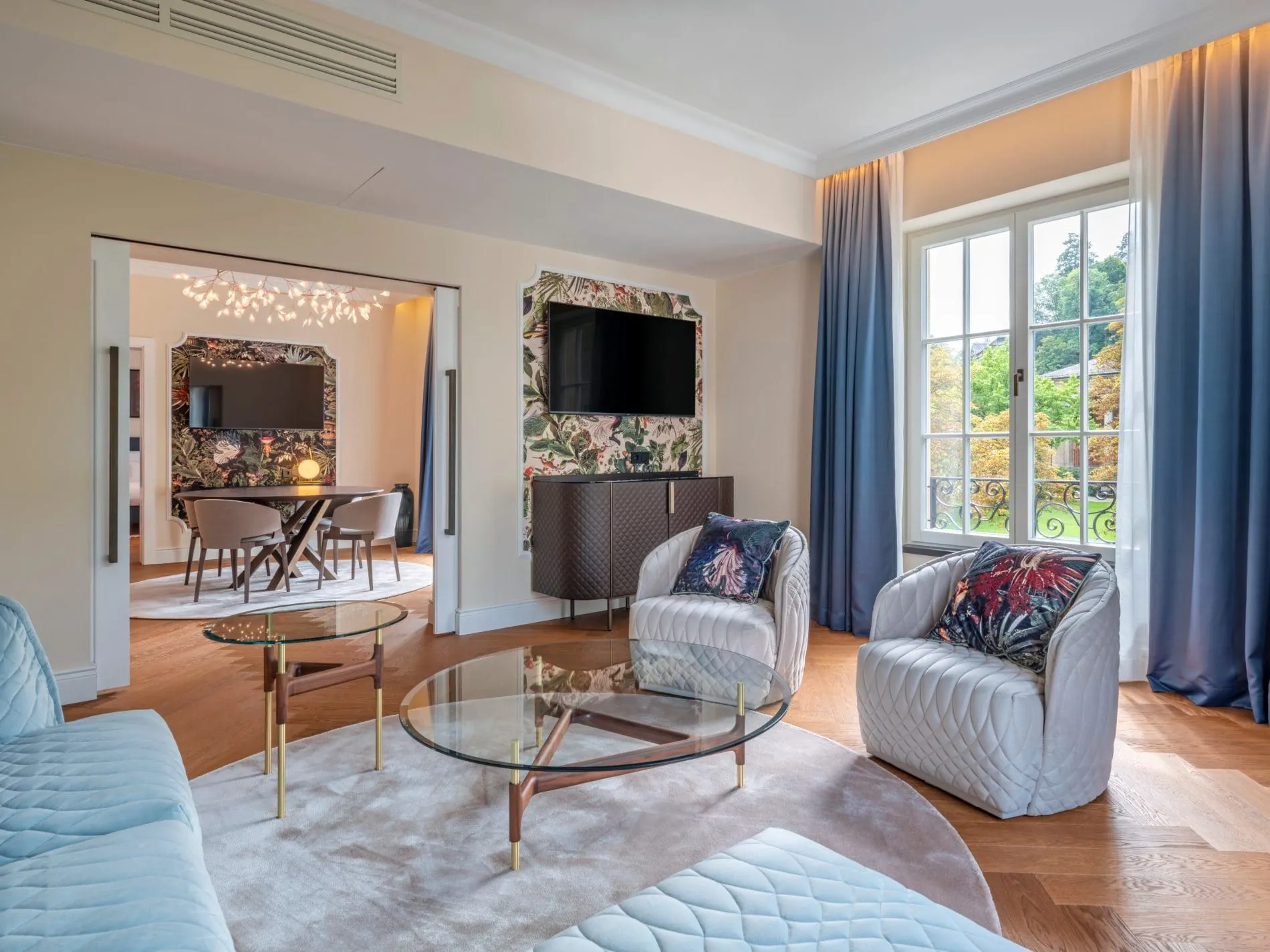 Nach mehrjähriger Renovierung hat Steigenberger sein Gründungshotel, den Europäischen Hof in Baden-Baden, feierlich wiedereröffnet.