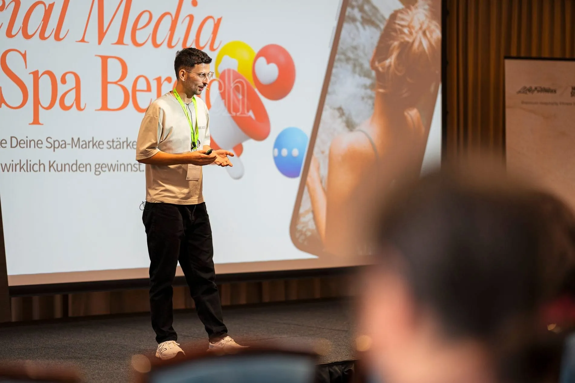 Impressionen vom SpaCamp 2025: Lukas Geu von Geu Media setzte einen Impuls zum Thema "Social Media richtig nutzen".