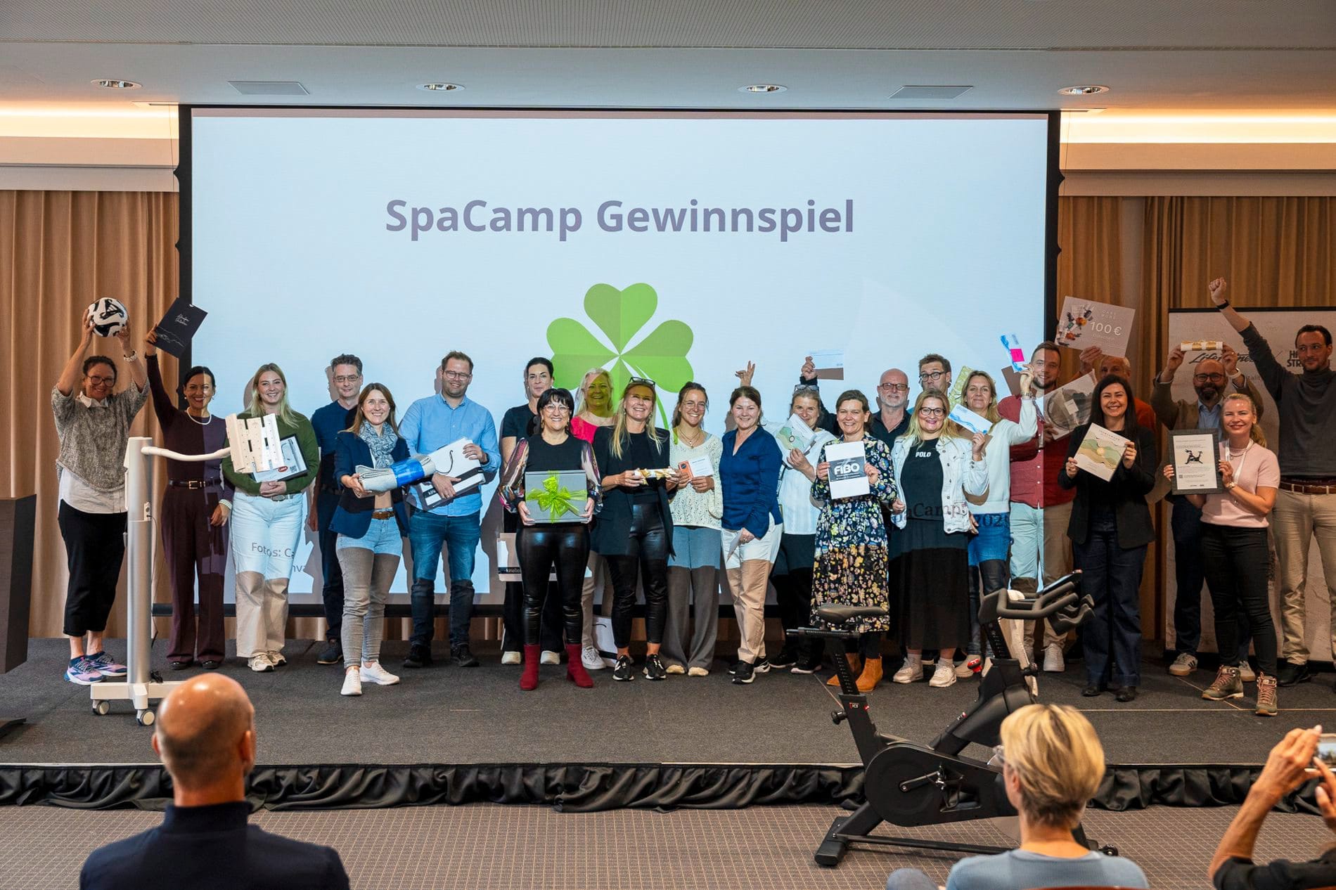Impressionen vom SpaCamp 2025: Highlight zum Abschluss - die große Verlosungsaktion unter allen Teilnehmern.