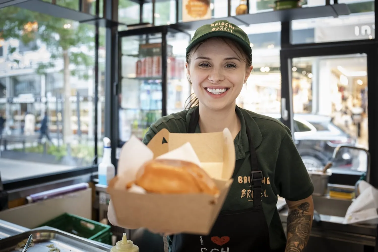 FCSI Convention Wien 2025: Beim kulinarischen Stadtrundgang wurde u.a. beim Burger-Imbiss "Brioche und Brösel", der zu Figlmüller Group gehört, halt gemacht.