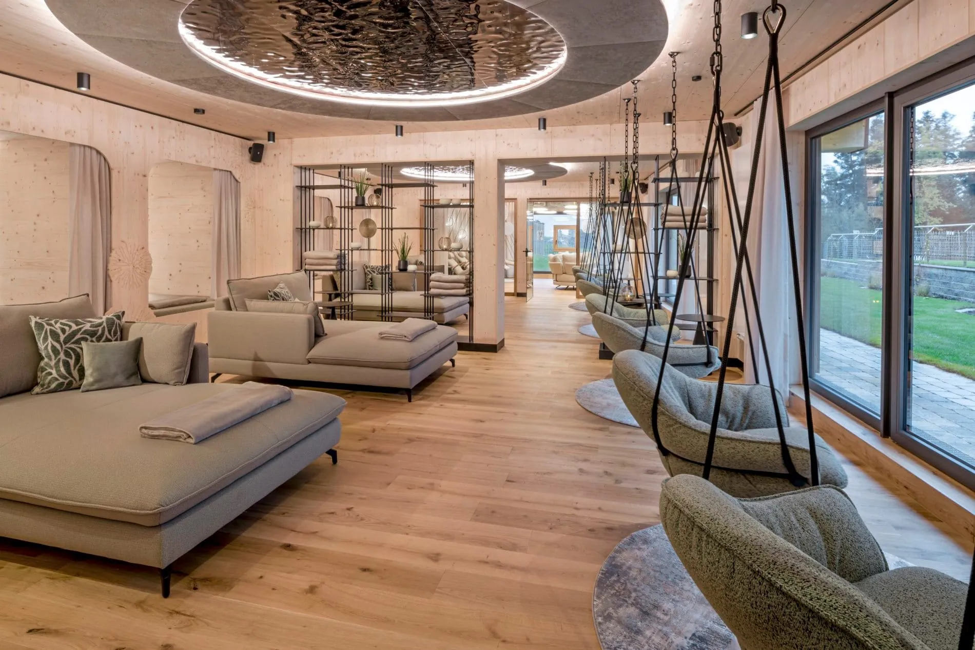 Sanftes Licht und umgeben von Natur: Der Ruheraum „Seelentium“ soll ein Rückzugsort für Gäste werden.