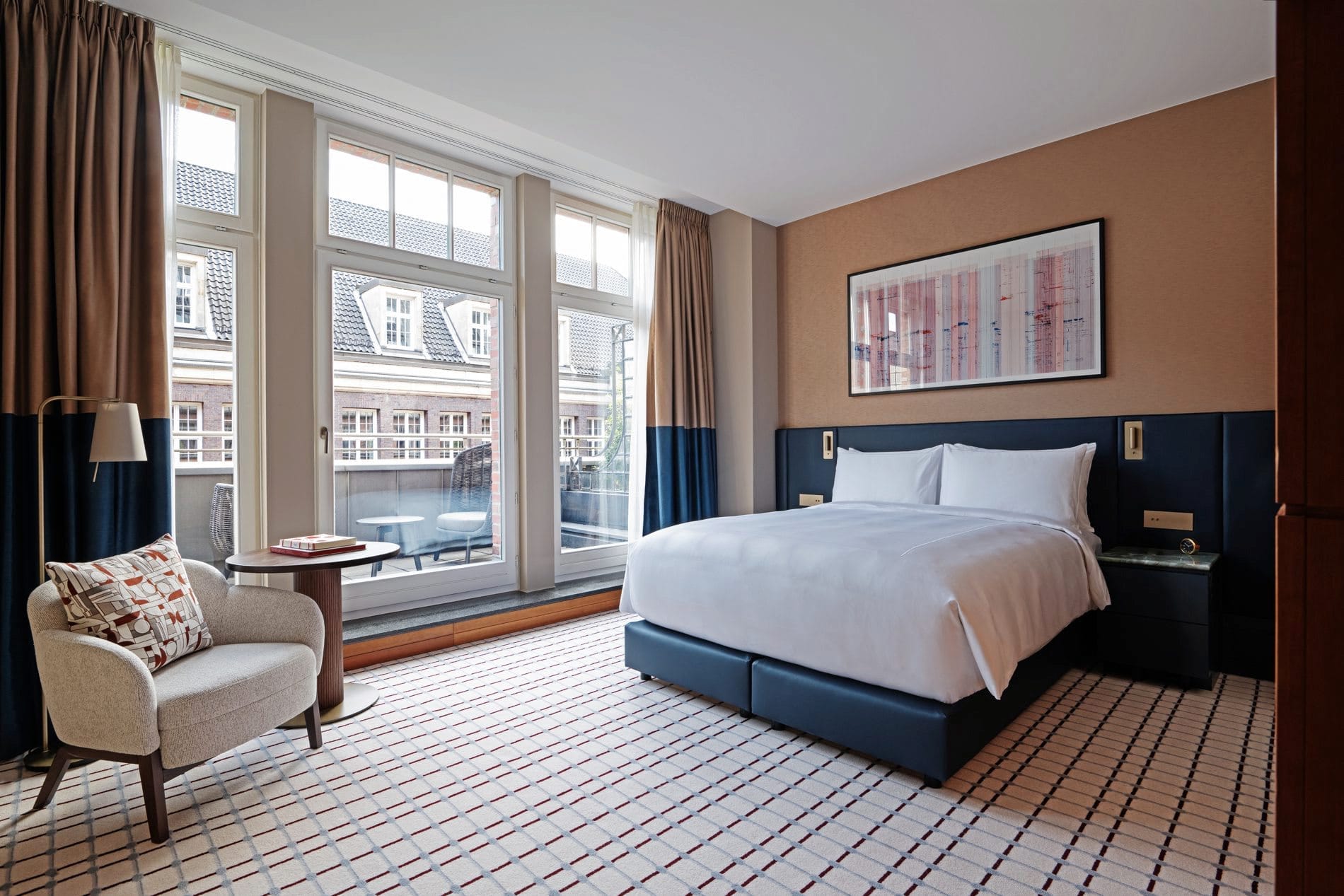 Solider Umsatz, neues Hotel: MHP legt im dritten Quartal zu