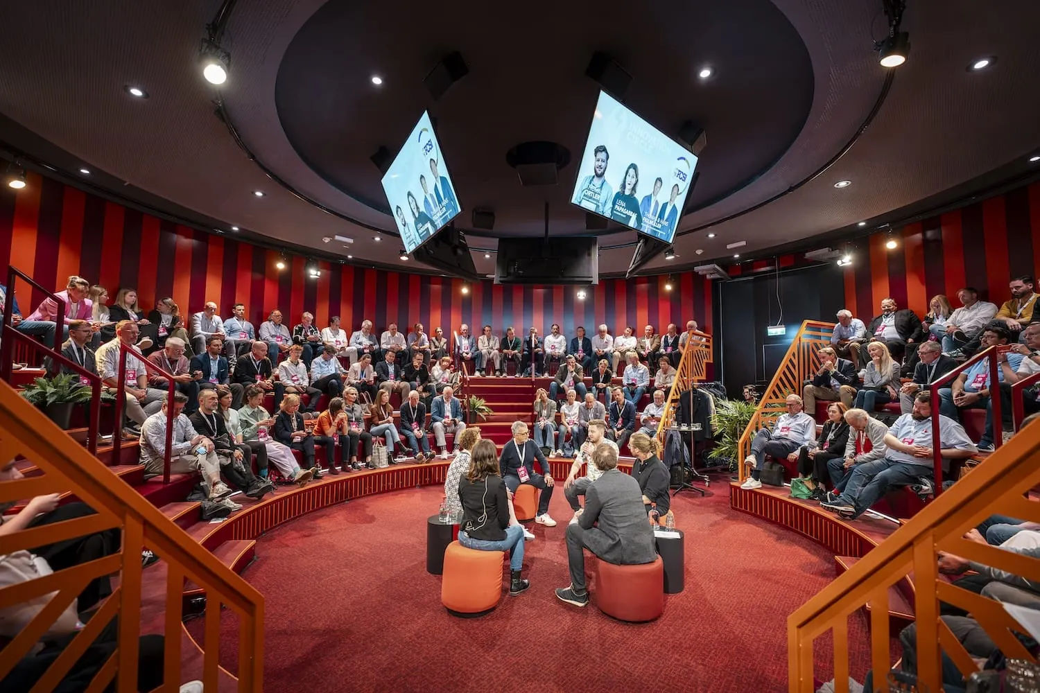 FCSI Convention Wien 2025: Diskussionsrunde mit allen Referenten des FCSI Innovation Circle über Overtourism, Automatisierung und Künstliche Intelligenz.