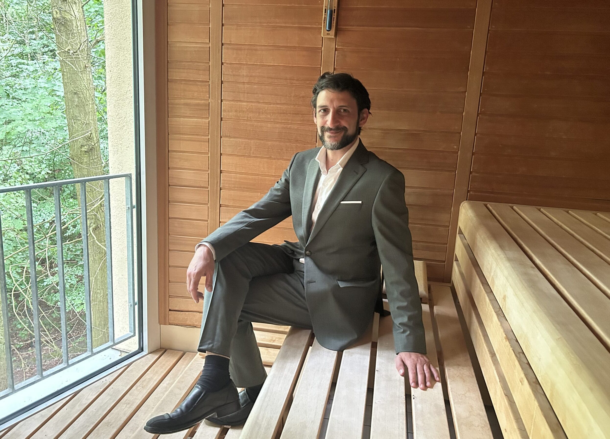 Inmitten der Natur: Shimi Shirakuru zeigt seinen Lieblingsplatz im Precise Resort Bad Saarow.