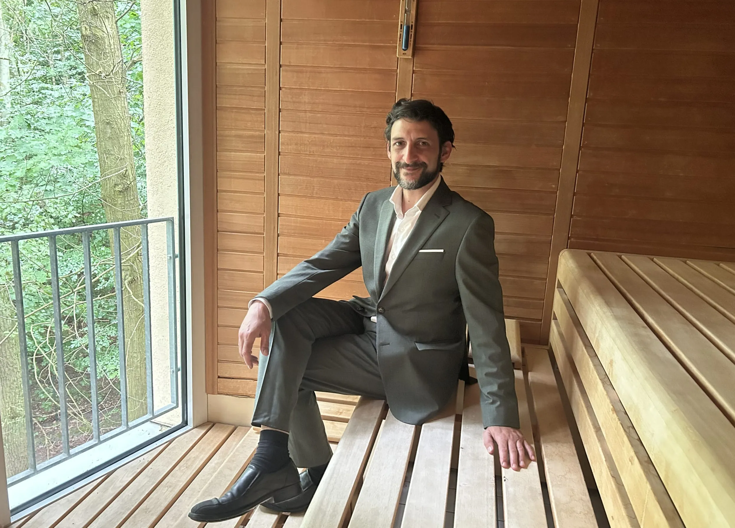 Inmitten der Natur: Shimi Shirakuru zeigt seinen Lieblingsplatz im Precise Resort Bad Saarow.