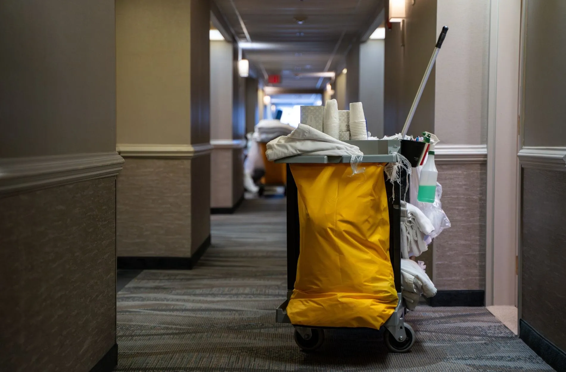 Kein Einzelfall: Reinigungsdienstleister leiden derzeit an der Kombination aus steigenden Personalkosten und langfristig fixierten Vergütungssätzen.