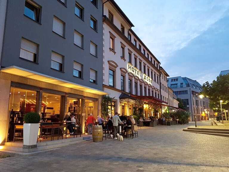 Bei dem im 19. Jahrhundert errichteten Hotel Ross in Schweinfurt war die Integration der Technik in das Gebäude die größte Herausforderung.