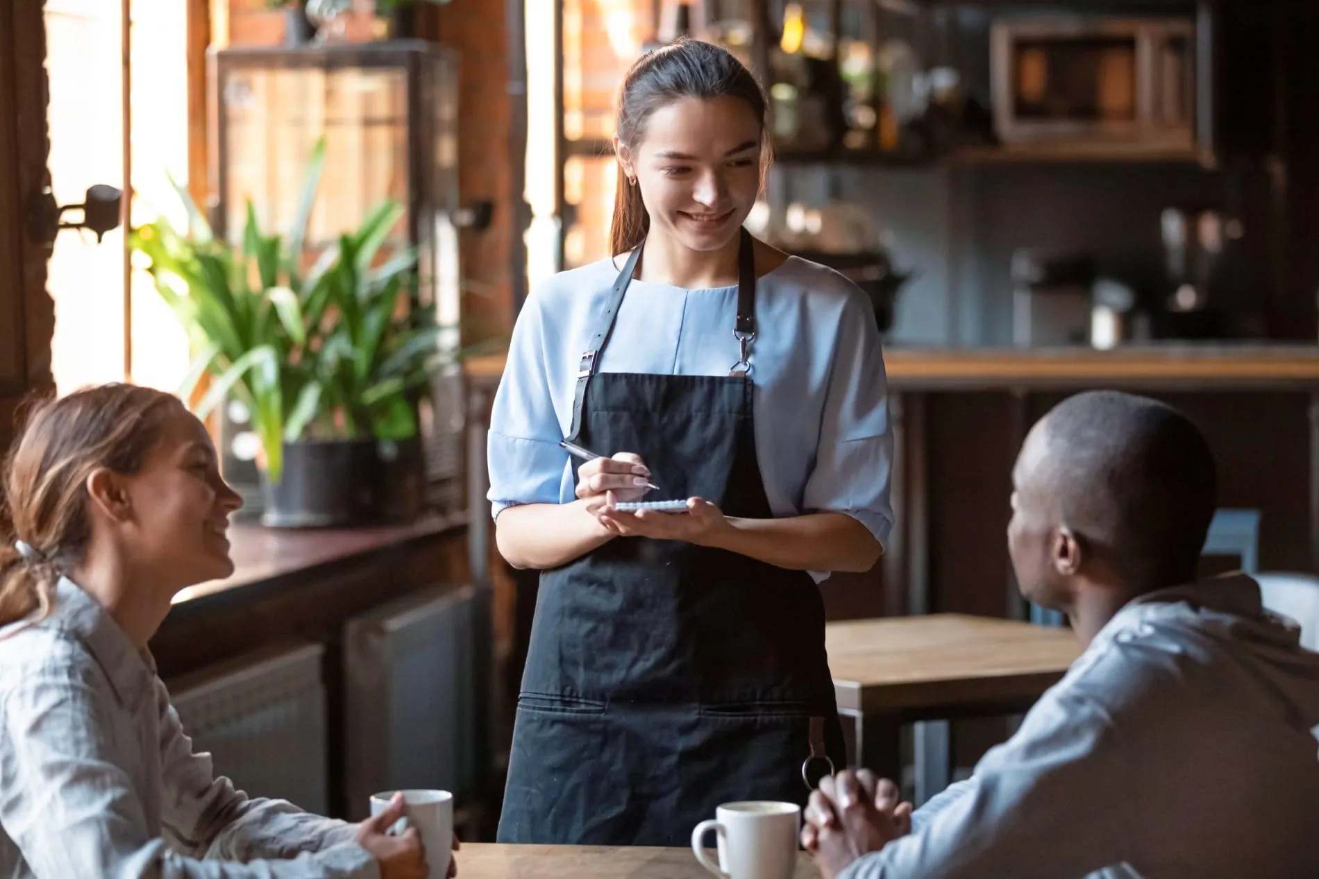 Im Gastgewerbe waren vergangenes Jahr 890.000 Minijobber tätig.