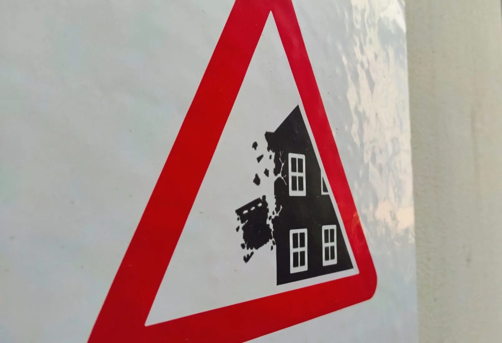 Ermittlungen nach Hoteleinsturz in Kröv ziehen sich bis 2026