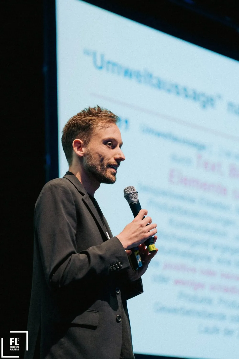 Green Sign Future Lab: Jonas Mog, Fachvorstand für Nachhaltigkeit beim Fachverband HSMA Deutschland, informierte über die EU-Richtlinie will „Green Claims“.