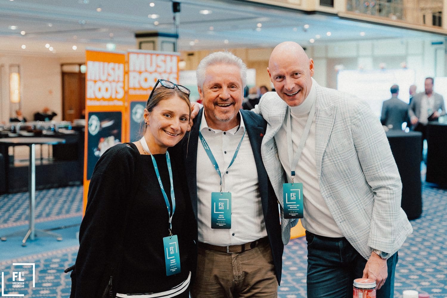 Green Sign Future Lab: In den Pausen nutzten die Teilnehmenden die Gelegenheit zum Networking und entdeckten an den Firmenständen nachhaltige Innovationen und Branchenhighlights.