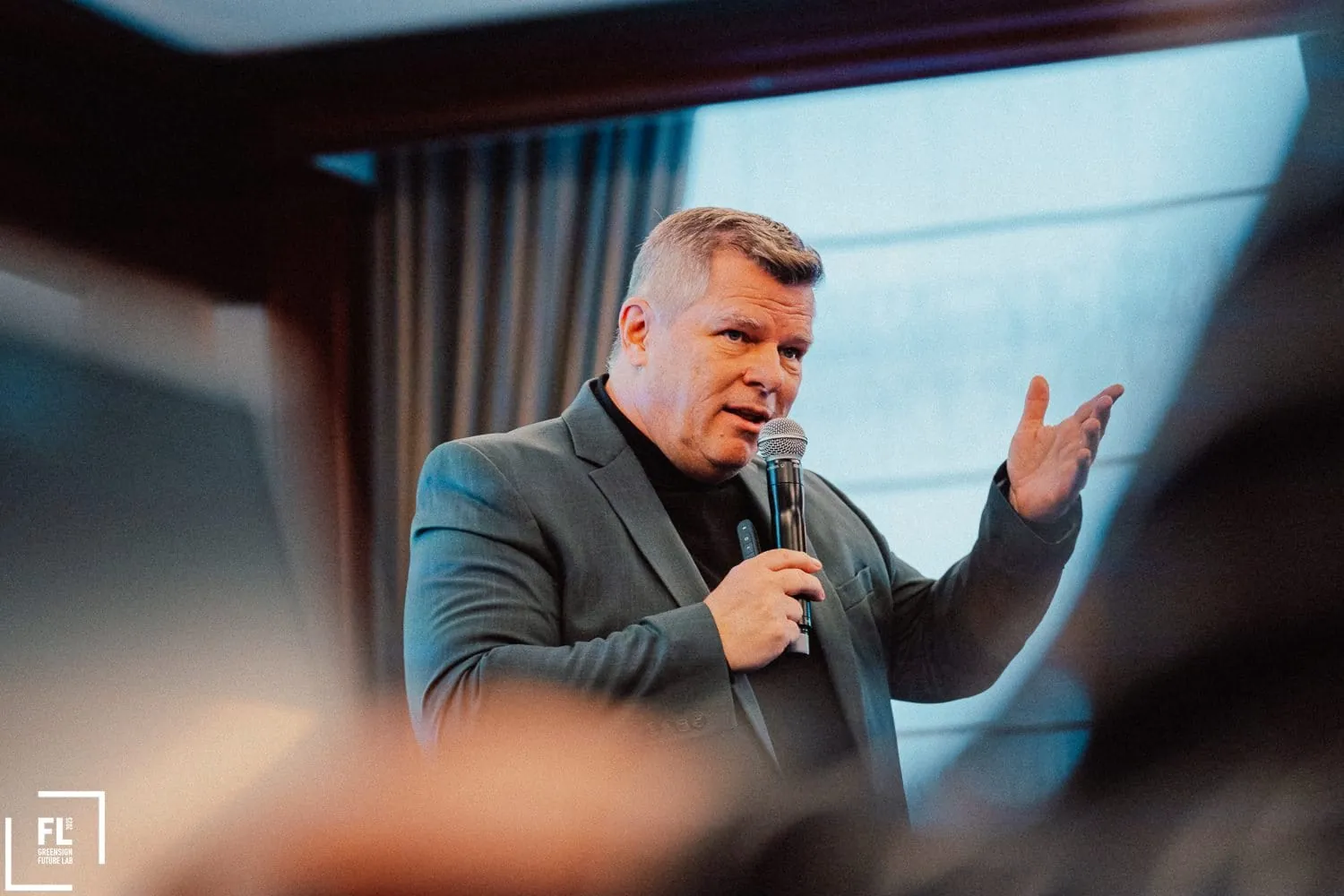 Green Sign Future Lab: KI-Stratege Markus Michels zeigte in seinem Vortrag, wie Hoteliers KI sicher und effizient integrieren können.