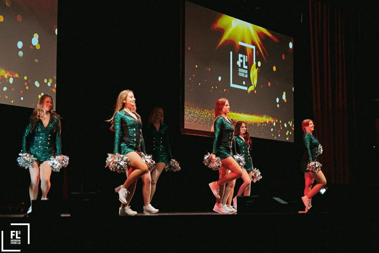 Gala-Abend Green Monarch Award: Ein Cheerleading-Act war Teil des Programms.
