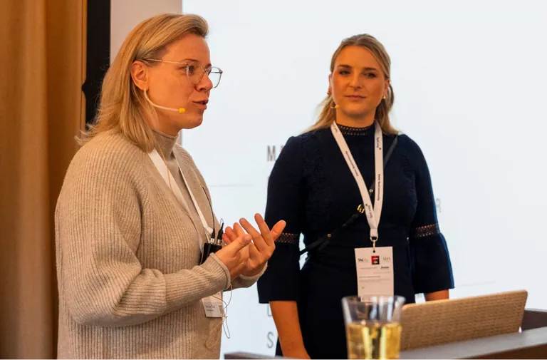 Gesine Ponto (links) und Mary-Ann K&uuml;hn.
