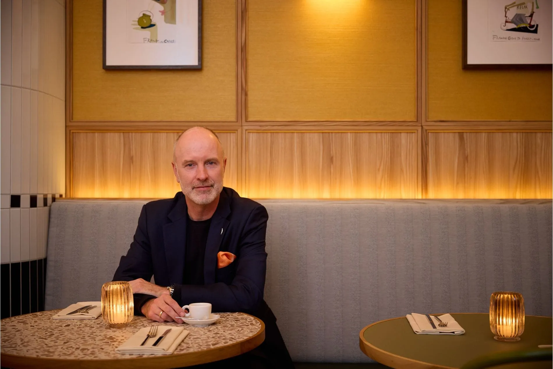 Genussmoment im Kimpton: Ronald Hoogerbrugge bei einer Espresso-Pause in der Brasserie Anni.