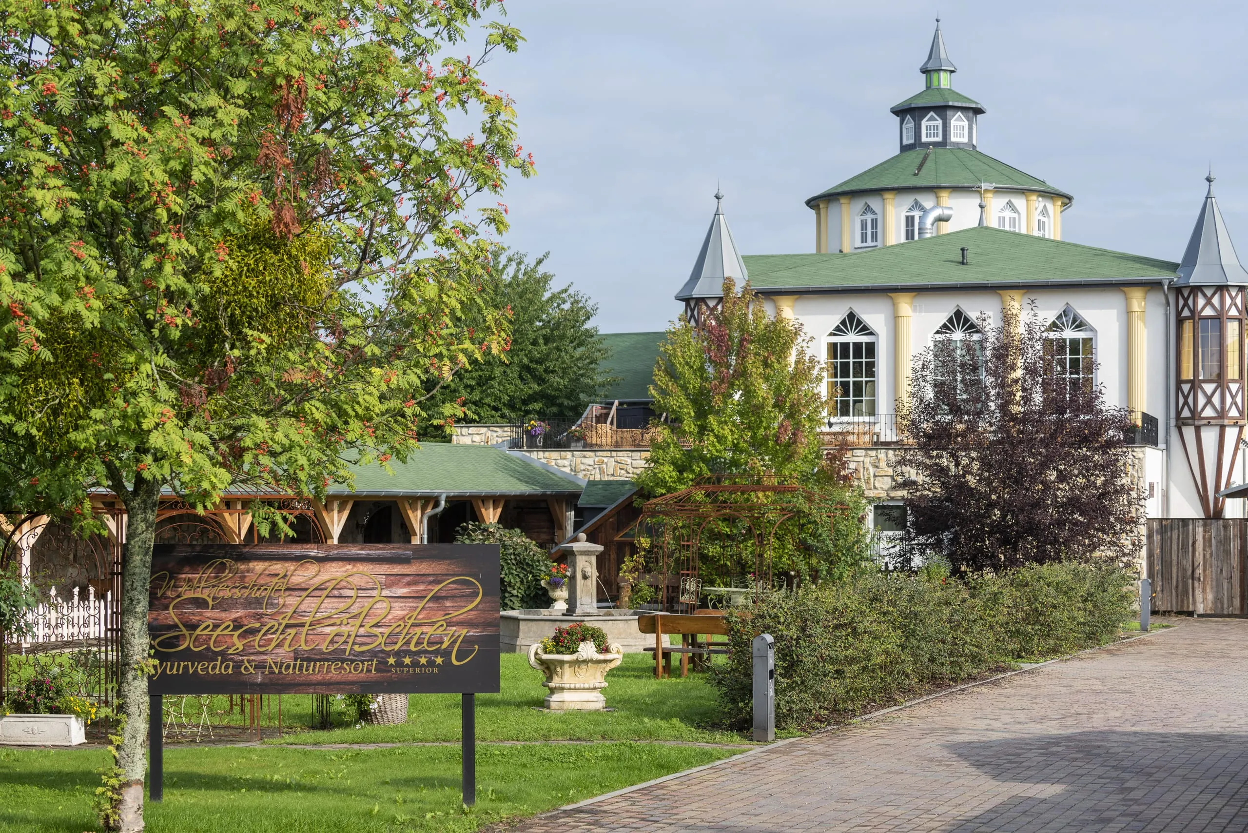 Eines der neuen Mitglieder: Das Romantik Wellnesshotel Seeschlößchen in Senftenberg.